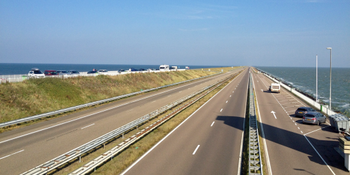 afsluitdijk